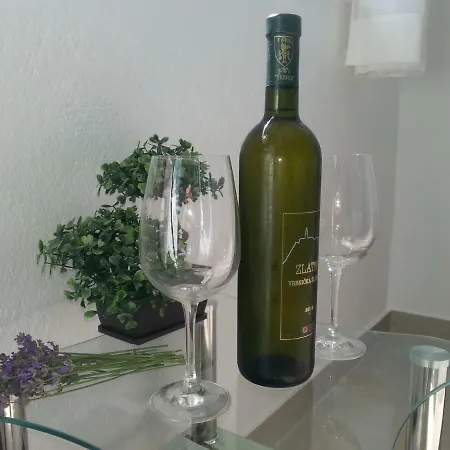 Apartament Luce 2 *