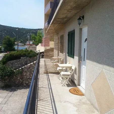 Luce 2 Apartament *